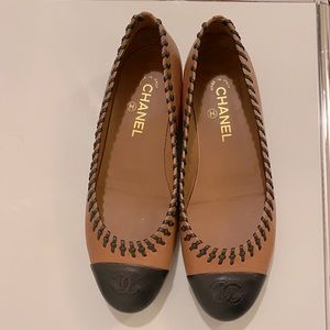 CHANEL Flats